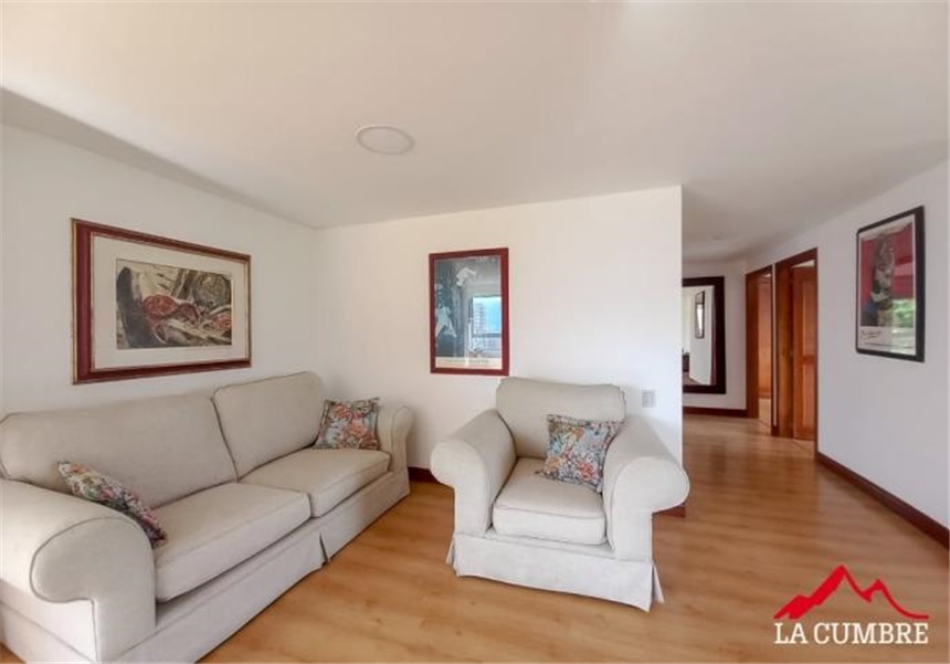 Apartamento en arriendo en Las Lomas No.1, Medellín · foto 7 de 12