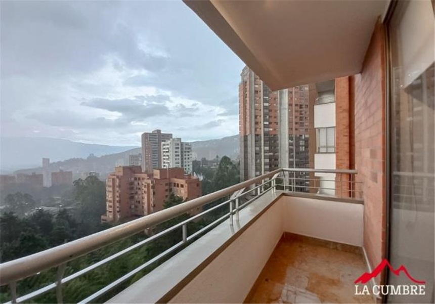 Apartamento de 2 alcobas en arriendo en El Tesoro, Medellín, 180 m² · foto 4 de 14