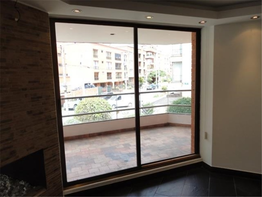 Piso – Bogotá, Santa Bárbara, Localidad Usaquén - Más