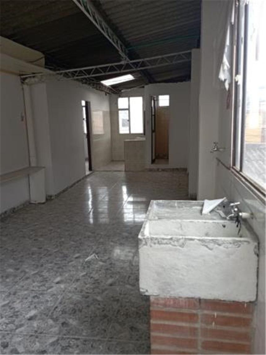 Casa en venta en El Carmen, Bogotá · foto 2 de 23