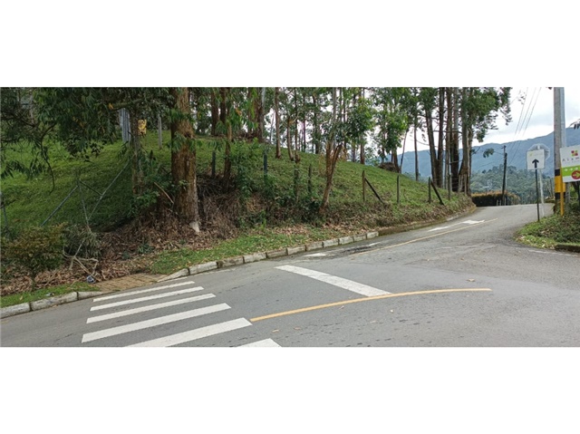 Lote en venta en Loma Del Escobero, Envigado, 9380 m² · foto 7 de 19