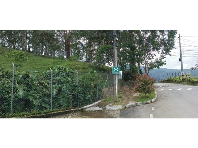 Lote en venta en Loma Del Escobero, Envigado, 9380 m² · foto 11 de 19