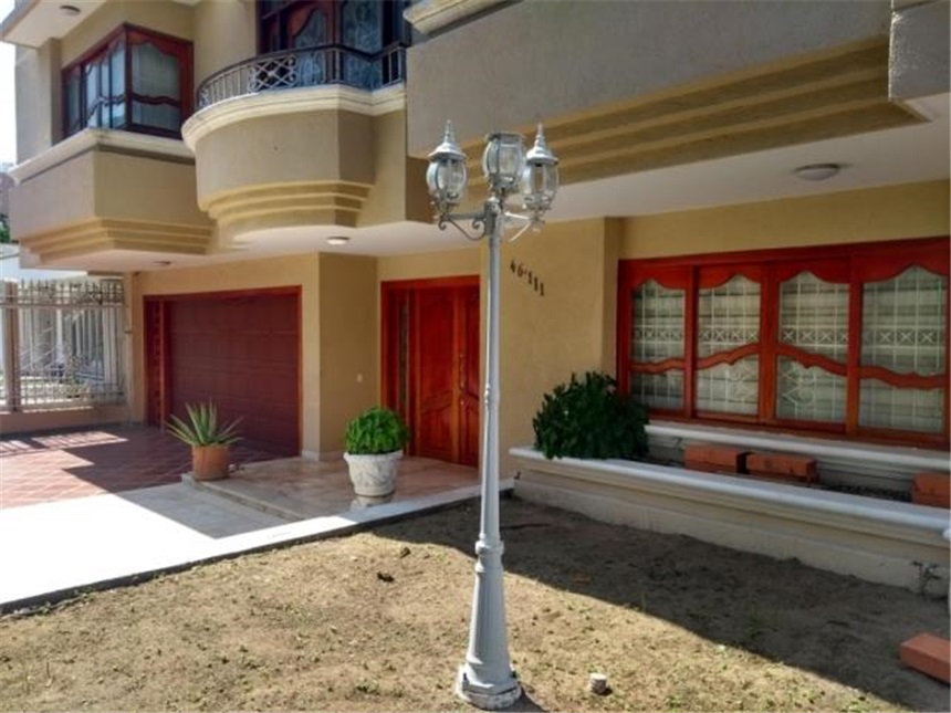 Casa en venta en El Poblado, Barranquilla · foto 2 de 24