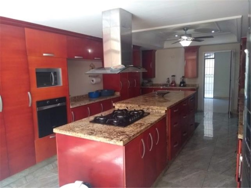Casa en venta en El Poblado, Barranquilla · foto 9 de 24
