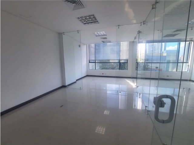 Oficina en Arriendo - Vista 2