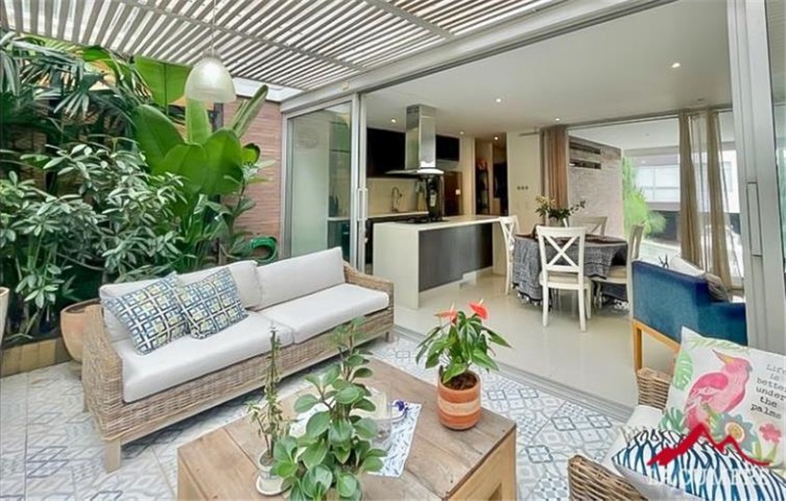 Casa de 3 alcobas en venta en Loma El Atravesado, Envigado, 183 m² · foto 4 de 13