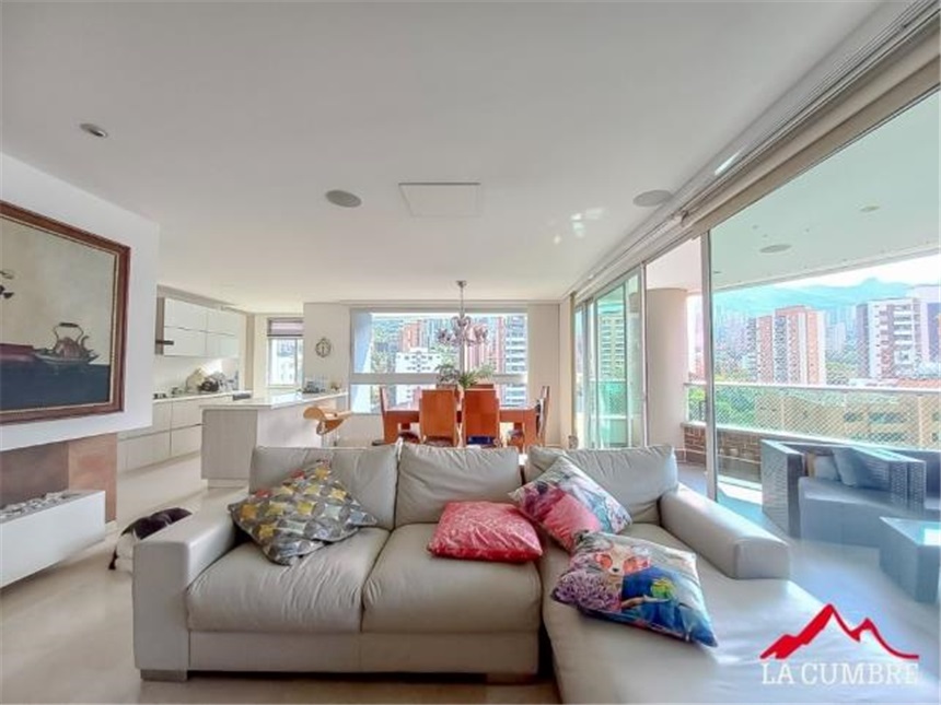 Apartamento de 3 alcobas en arriendo en Granizal, Medellín, 178 m² · foto 6 de 14