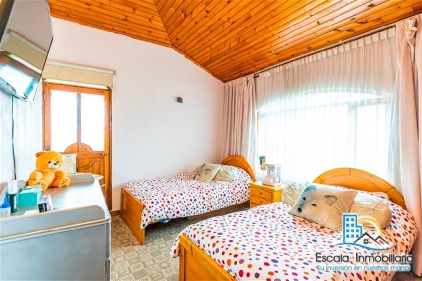 Casa de 4 alcobas en venta en Siberia, Cota, 400 m² · foto 17 de 24