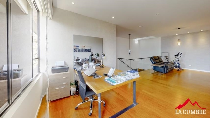 Casa de 3 alcobas en venta en El Diamante No. 2, Medellín, 380 m² · foto 14 de 16