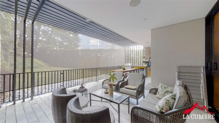 Casa de 3 alcobas en venta en El Diamante No. 2, Medellín, 380 m² · foto 5 de 16