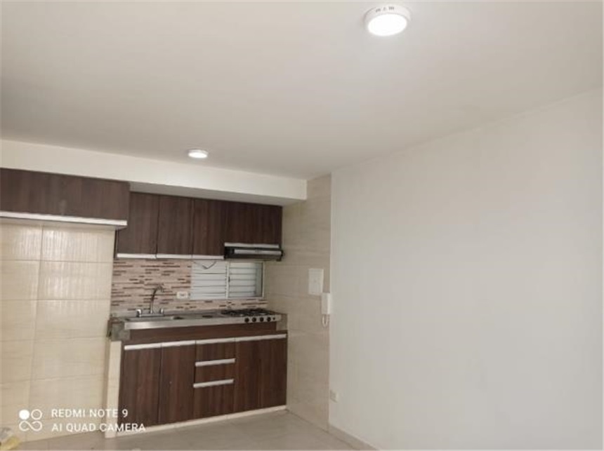 Apartamento de 3 alcobas en arriendo en Centro, Girón, 66 m² · foto 12 de 24