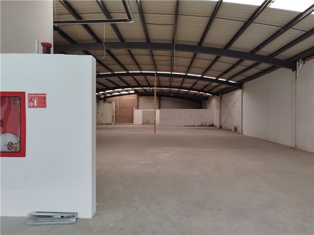 Oficina en arriendo en Villas Del Carmen, Sabaneta, 630 m² · foto 4 de 16