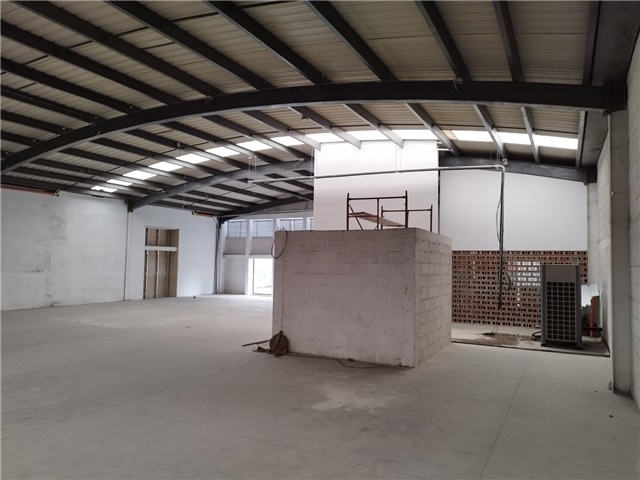 Oficina en arriendo en Villas Del Carmen, Sabaneta, 630 m² · foto 8 de 16