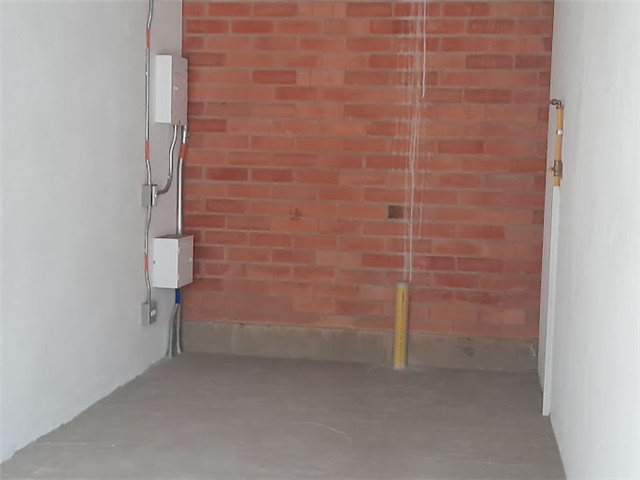 Local en arriendo en La Candelaria, Medellín, 16 m² · foto 5 de 7