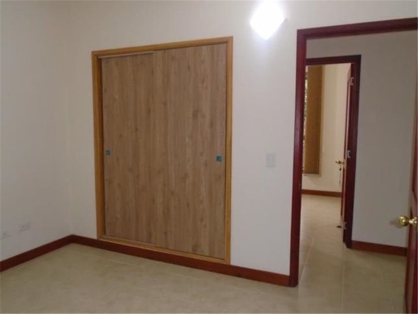 Apartamento en arriendo en La Julita, Pereira · foto 8 de 12