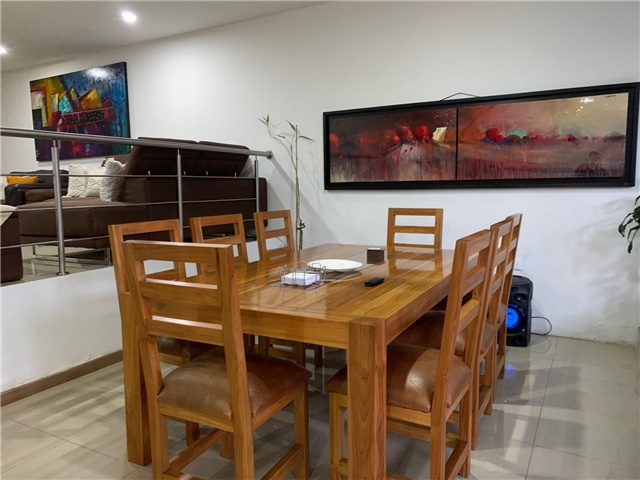 Casa de 4 alcobas en arriendo en El Tesoro, Medellín, 300 m² · foto 3 de 18