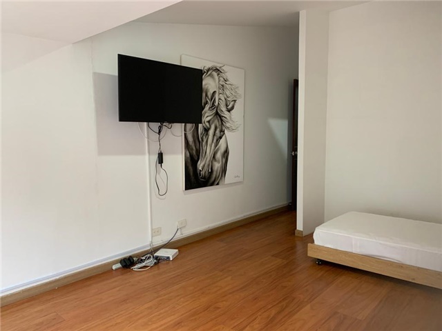 Casa de 4 alcobas en arriendo en El Tesoro, Medellín, 300 m² · foto 9 de 18