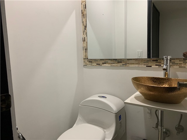 Casa de 4 alcobas en arriendo en El Tesoro, Medellín, 300 m² · foto 14 de 18