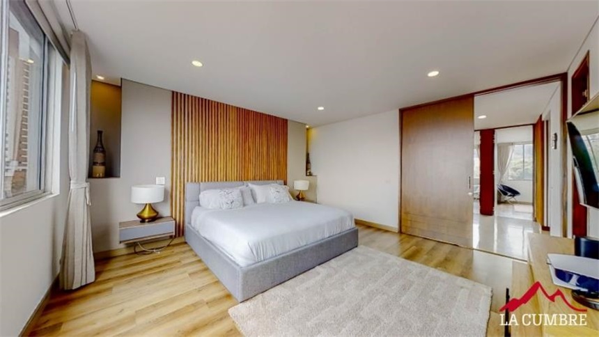 Apartamento de 3 alcobas en venta en Los Naranjos, Medellín, 240 m² · foto 13 de 14
