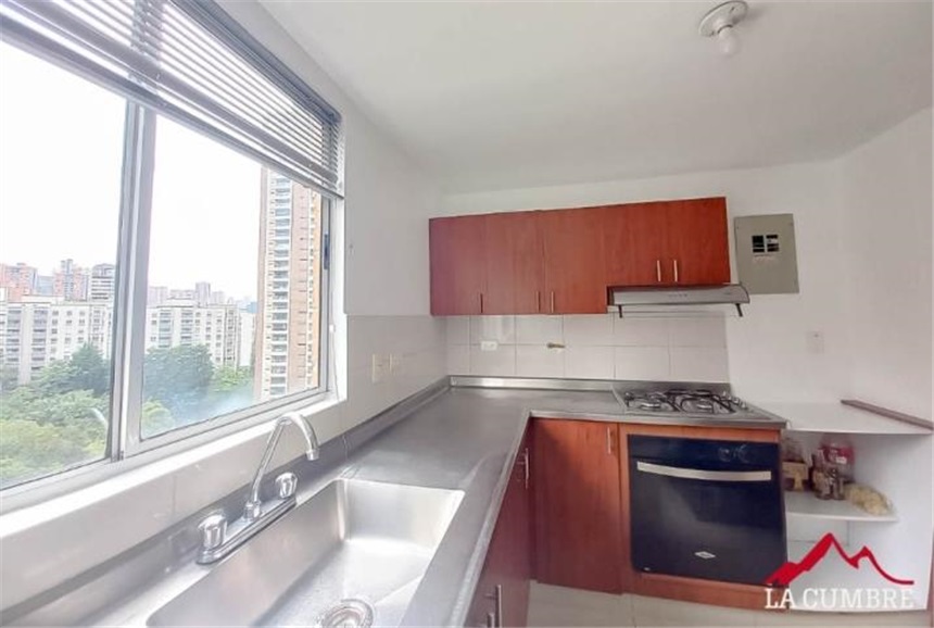 Apartamento en arriendo en Vizcaya, Medellín · foto 7 de 13