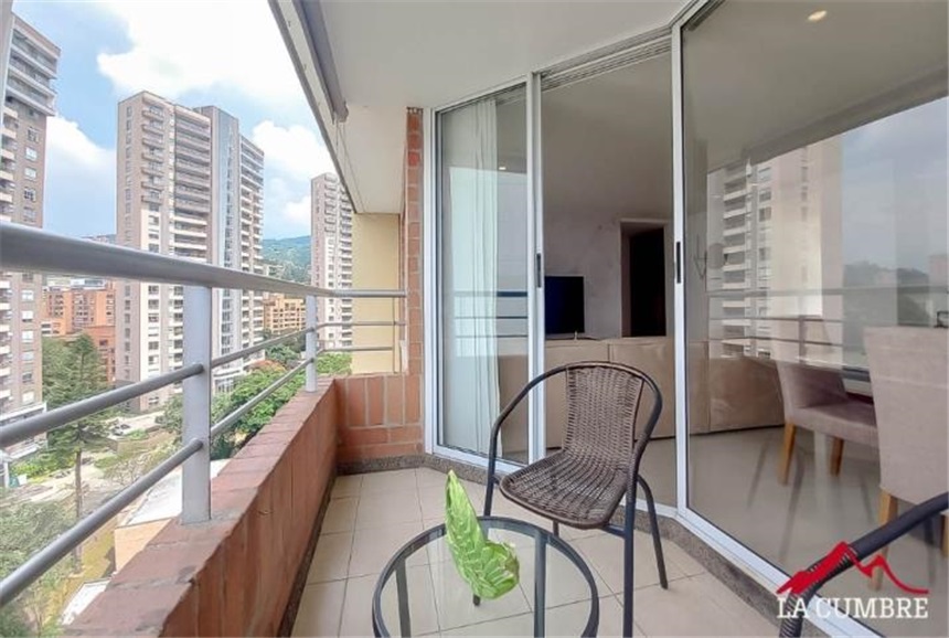 Apartamento en arriendo en Vizcaya, Medellín · foto 2 de 13