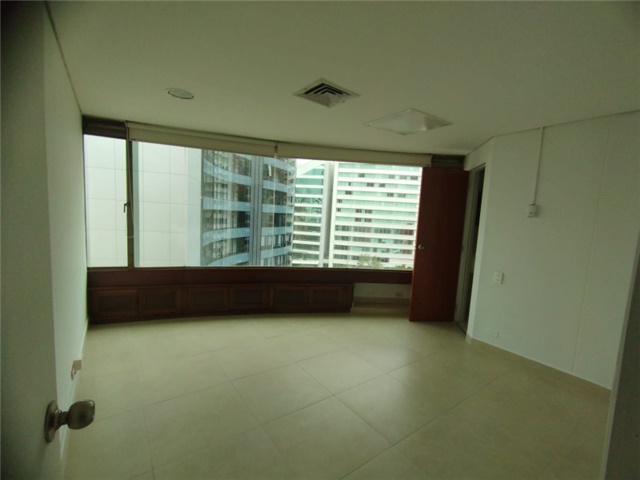 Oficina en Arriendo - Meer