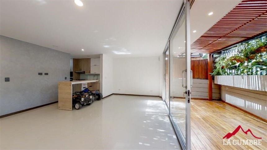 Casa de 3 alcobas en venta en Loma El Atravesado, Envigado, 170 m² · foto 8 de 12
