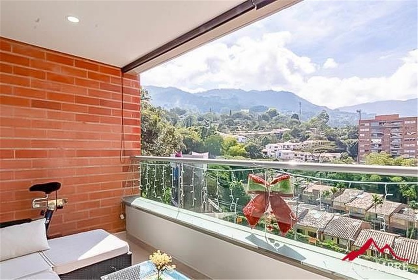 Apartamento en venta en Loma Del Esmeraldal, Envigado · foto 2 de 9