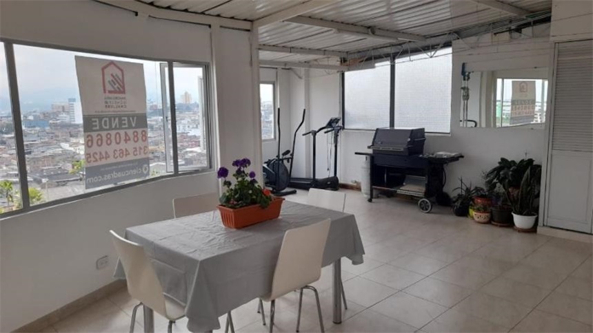 Casa en venta en Los Agustinos, Manizales · foto 5 de 24