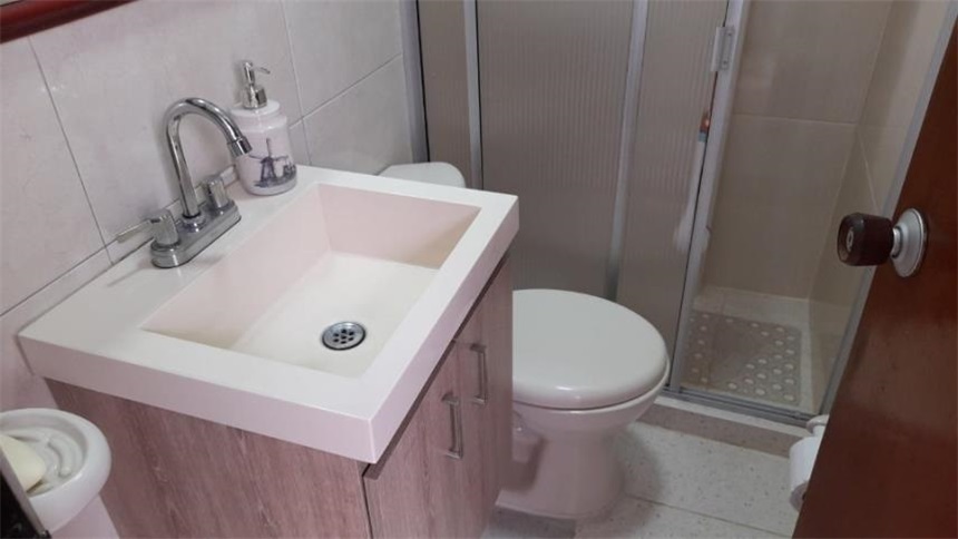 Casa en venta en Los Agustinos, Manizales · foto 8 de 24