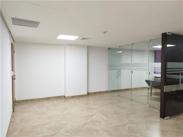 Oficina en arriendo en Manila, Medellín, 60 m² · foto 6 de 16
