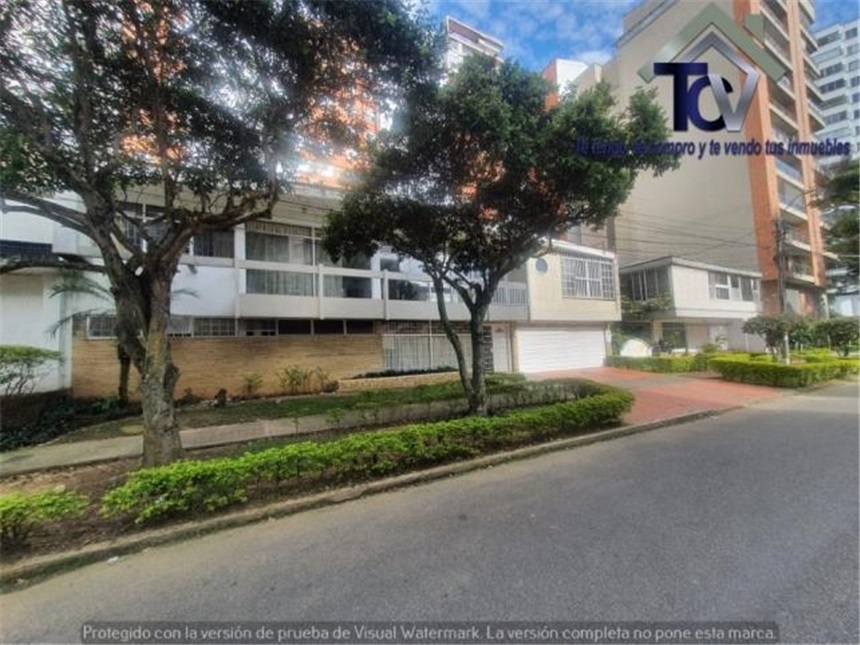 Casa de 5 alcobas en venta en Cabecera Del Llano, Bucaramanga, 850 m² · foto 3 de 3