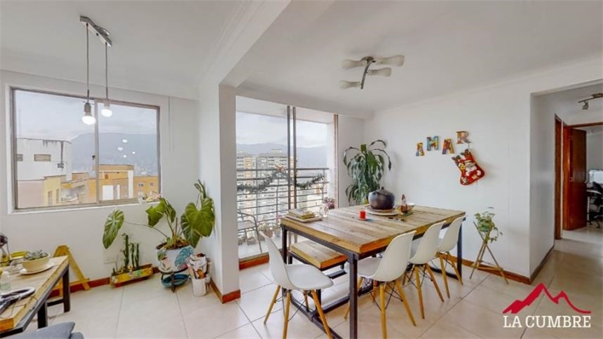 Apartamento de 3 alcobas en venta en Loma De Los Bernal, Medellín, 122 m² · foto 6 de 8