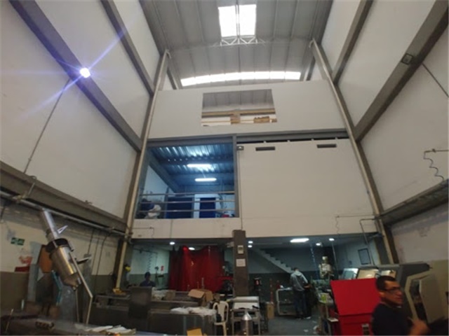 Bodega en venta en Viviendas Del Sur, Itagüí, 1500 m² · foto 10 de 19