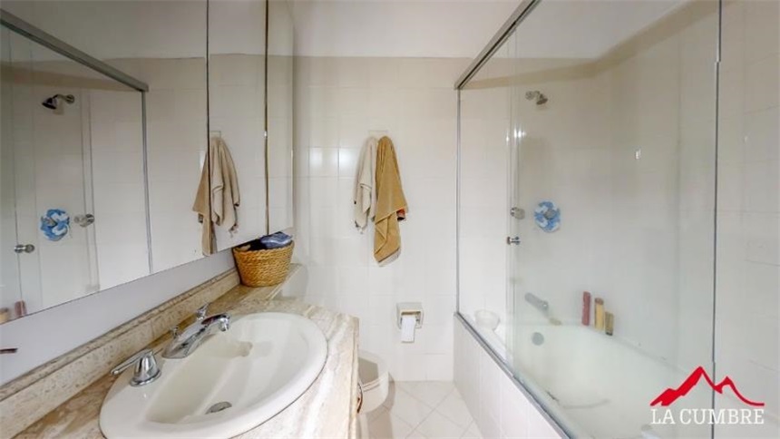 Casa de 3 alcobas en venta en Altos Del Poblado, Medellín, 200 m² · foto 12 de 12