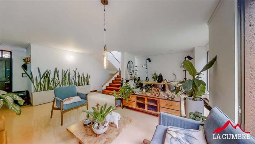 Casa de 3 alcobas en venta en Altos Del Poblado, Medellín, 200 m² · foto 8 de 12