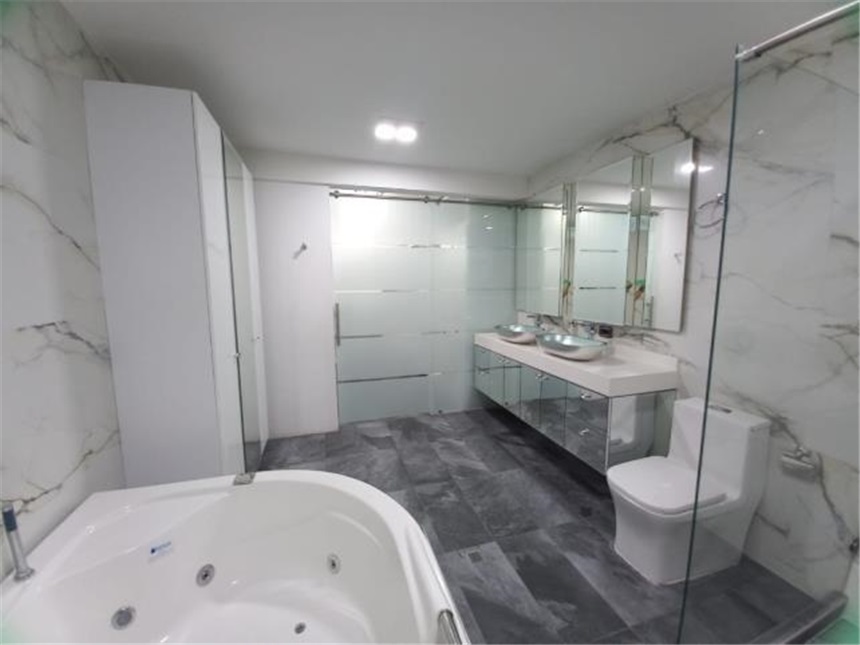 Casa de 5 alcobas en venta en Quintas De Don Simon, Cali, 250 m² · foto 11 de 12