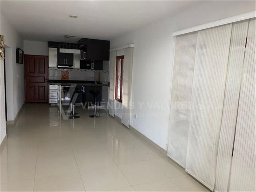 Casa de 3 alcobas en venta en 12 De Octubre, Los Patios, 135 m² · foto 3 de 9