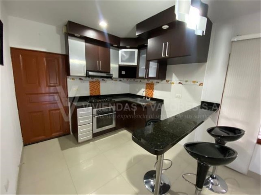 Casa de 3 alcobas en venta en 12 De Octubre, Los Patios, 135 m² · foto 4 de 9