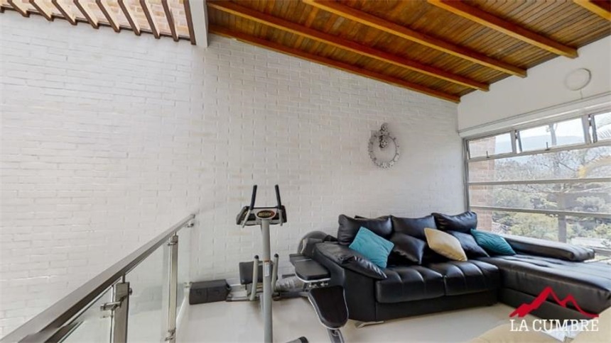 Casa de 3 alcobas en venta en Granizal, Medellín, 223 m² · foto 11 de 15