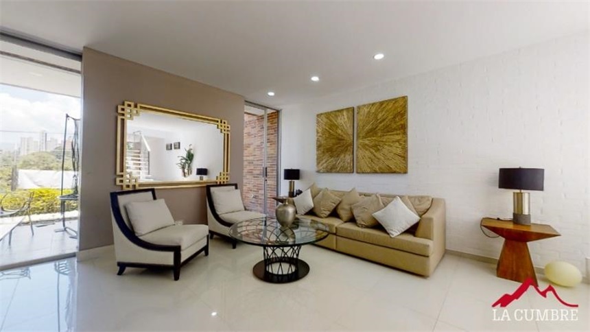 Casa de 3 alcobas en venta en Granizal, Medellín, 223 m² · foto 4 de 15