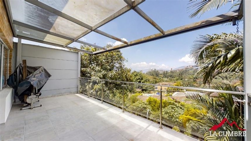 Casa de 3 alcobas en venta en Granizal, Medellín, 223 m² · foto 15 de 15