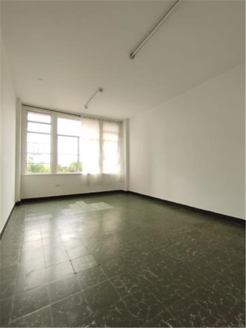 Oficina en Arriendo - Vista 2