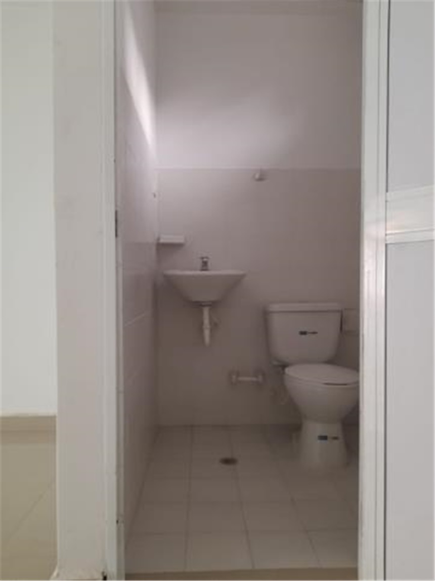 Local en Arriendo - Vista 2
