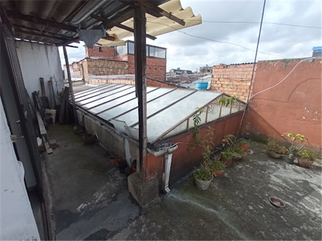 Casa de 7 alcobas en venta en Trinidad Galan, Bogotá, 253 m² · foto 22 de 22