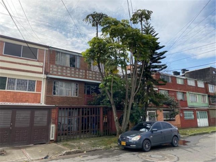Casa en venta en Engativá, Bogotá · foto 7 de 24