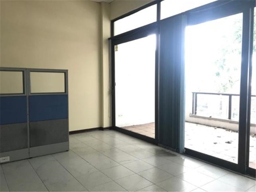 Oficina en Arriendo - Viac