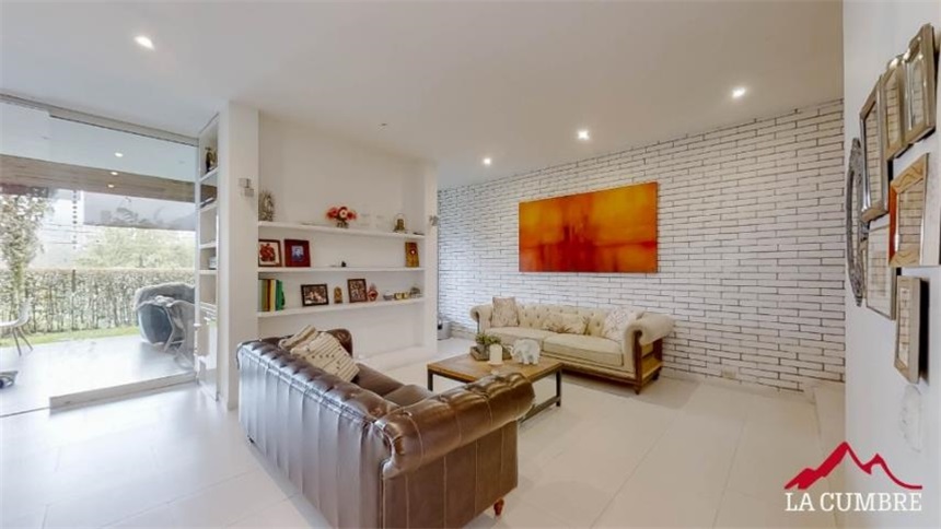 Casa de 3 alcobas en venta en Loma El Atravesado, Envigado, 259 m² · foto 8 de 14