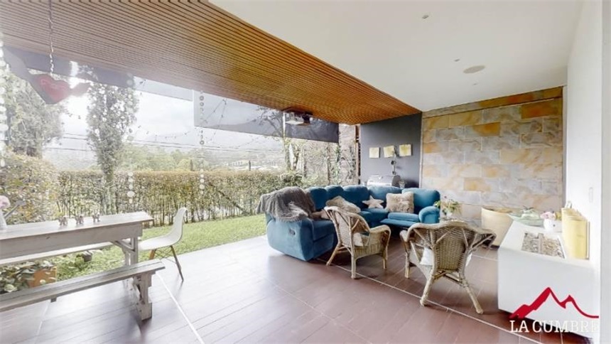 3BR House in Loma del Esmeraldal (259 m²) - 2