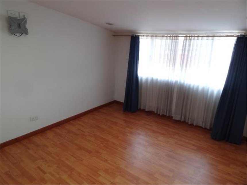 Casa en venta en Villa Del Prado, Bogotá · foto 8 de 24